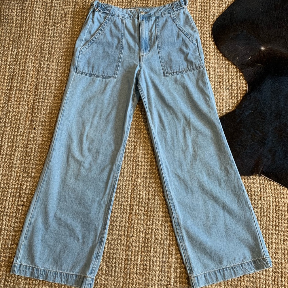 Forever 21 straight leg denim jeans